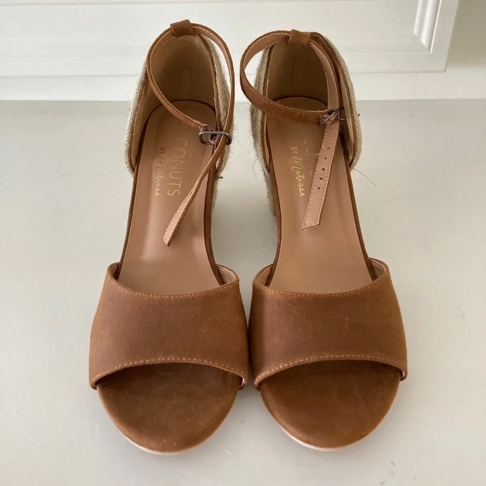 NWOT Anthropologie Coconuts by Matisse Raffia Honey/Brown Wedge Heels Sz 10
